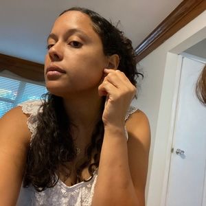 Meet your Posher, Beatriz